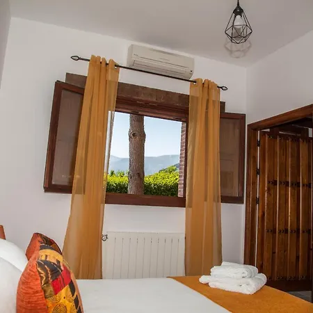 Сasa de vacaciones La Sayuela