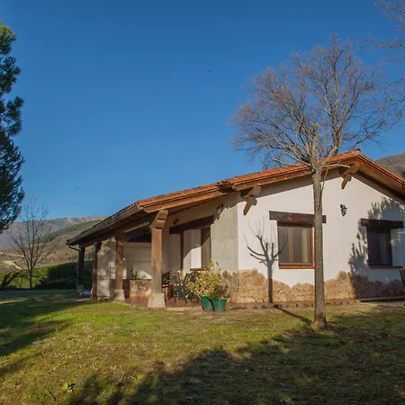 Сasa de vacaciones La Sayuela